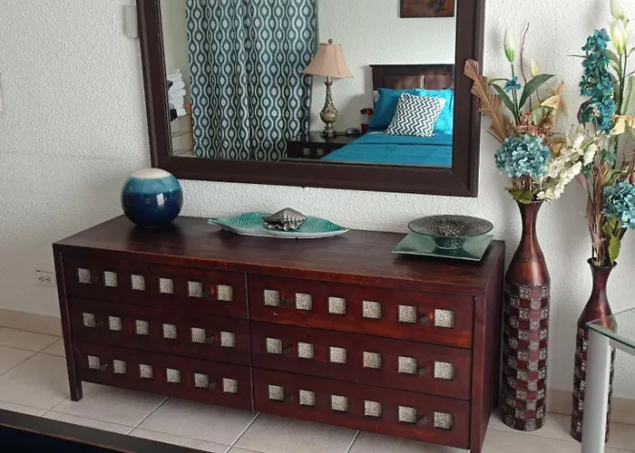 126 Friendship, Rockley Golf Club